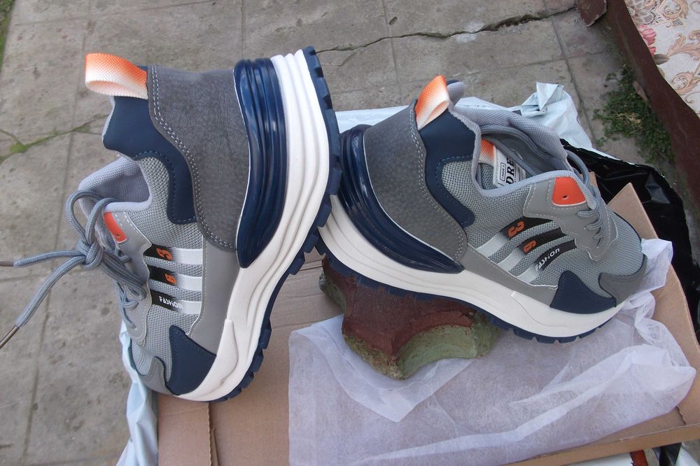 Adidasi Fashion Noi.