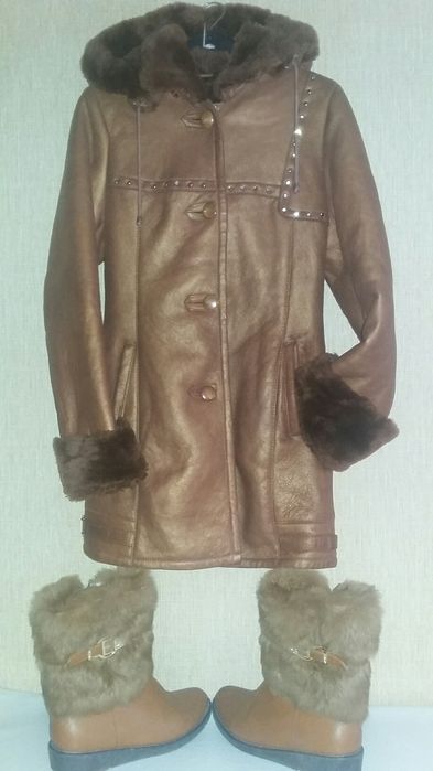 Дублёнки, безрукавка,юбки кожа,