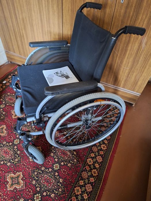 Продам инвалидной  кресло