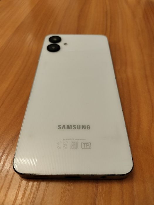 Samsung A06.128/6гб