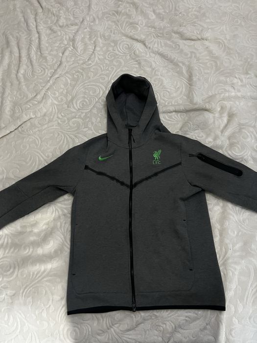 Nike Tech Fleece Liverpool