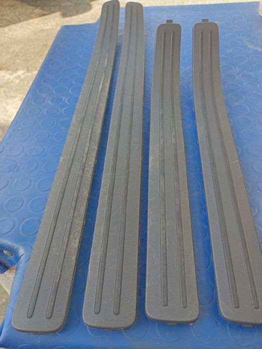 Декоративни лайсни за прагове VW Touareg