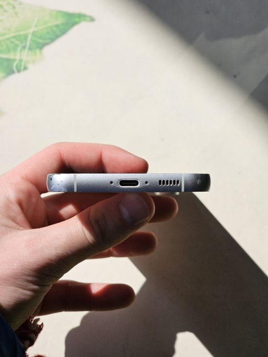 Продавам Samsung galaxy S23FE