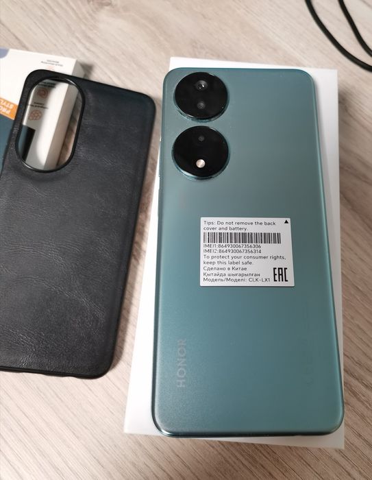 Продам смартфон Honor x 7 b