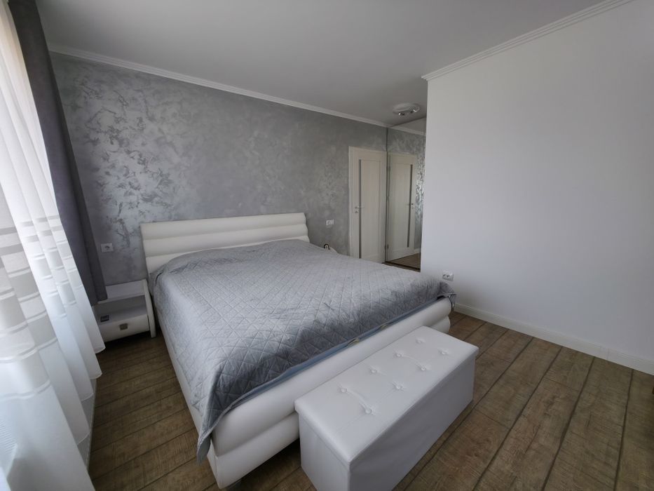 Apartament 3 camere la cheie ,2 băi ,proprietar