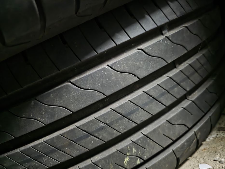 4бр Летни гуми 225 50 17 - Goodyear