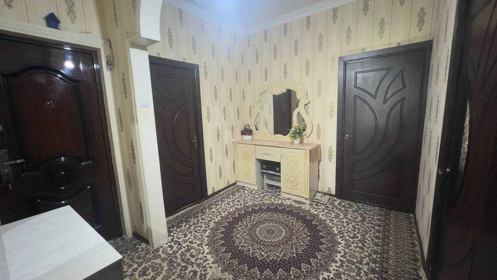 Ibn Sino 2 Dom Sotiladi BEZ MAKLER UY O'zimiki 4 Xonali Remonti yahshi