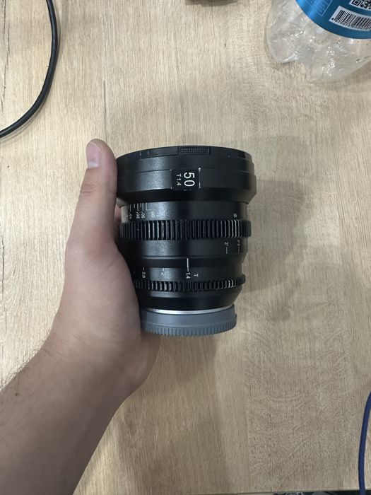 SLR Magic MicroPrime Cine 25 mm / 50 mm