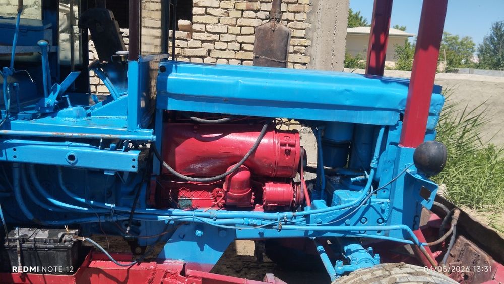 Traktor T28 pagruzchik