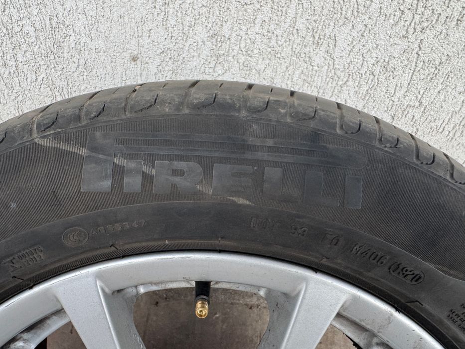 Vând 4anvelope vară Pirelli runflat și jante originale BMW