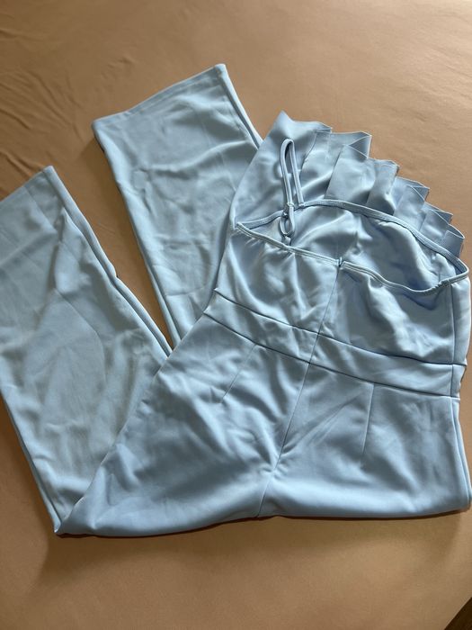 Гащеризон размер L, чисто нов, не обличан. Закупен е от shein.