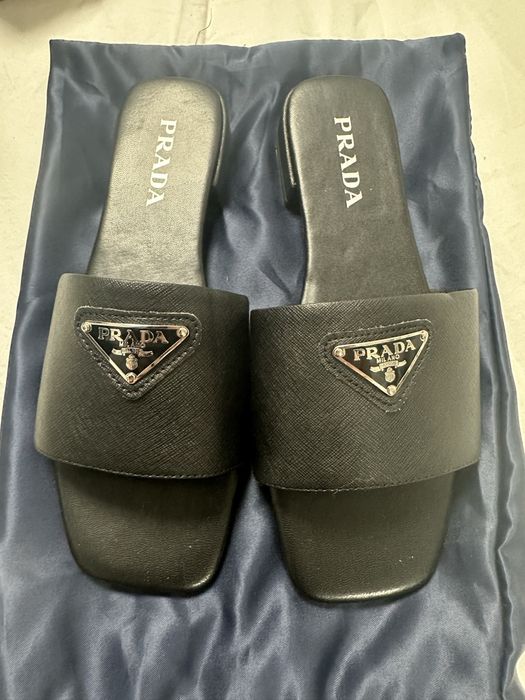 Sandală Prada 39 noua