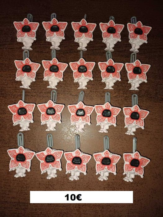 Сет играчки/фигурки Kinder Joy Stranger Things