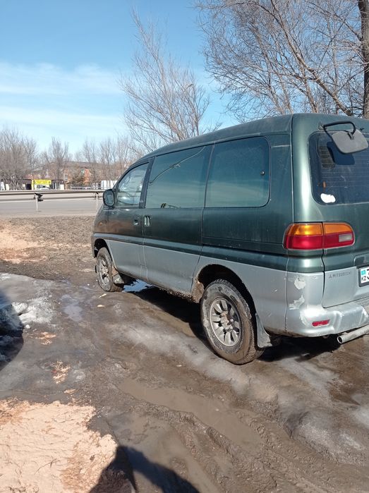 Делика булка 1996