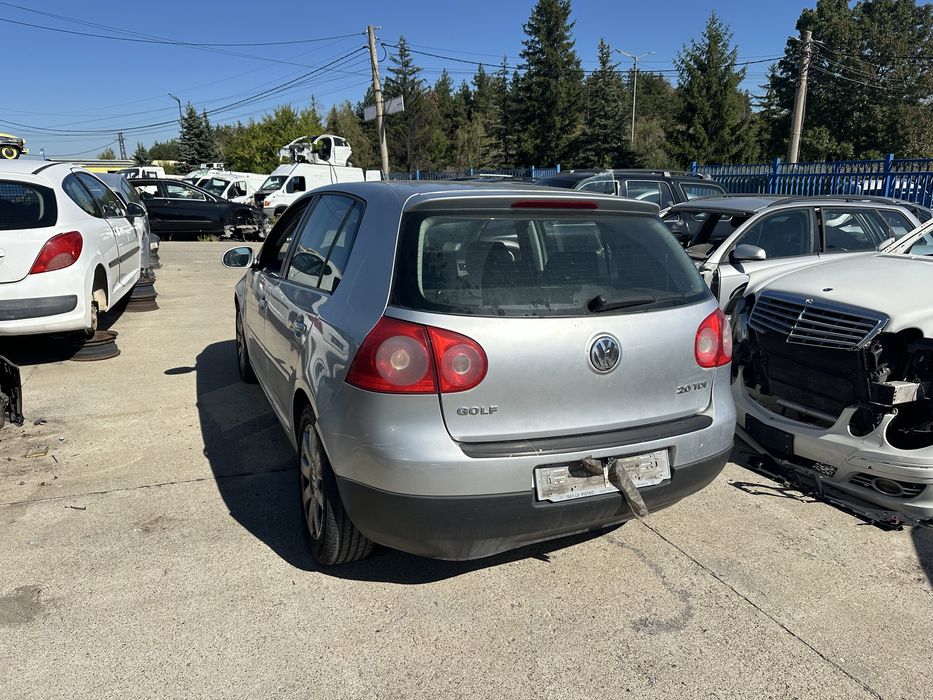 Фолксваген Голф 5 2.0 tdi НА ЧАСТИ