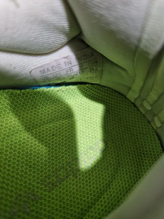 Yezzy bosst 350 mărimea 38