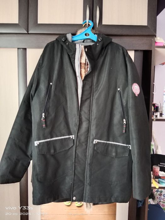 Продам две куртки