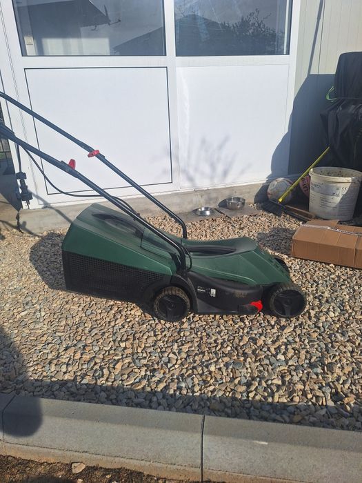 Косачка  bosch easy rotak