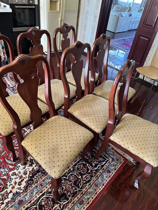 Продам стуля 8 штук