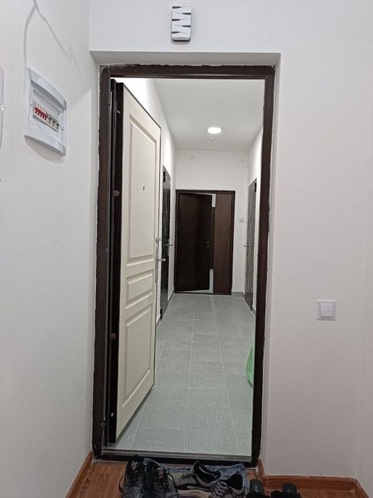 Chirchiq shahar Mikrarayon 2 Assalom havo Golden house 3 xonali uy sot