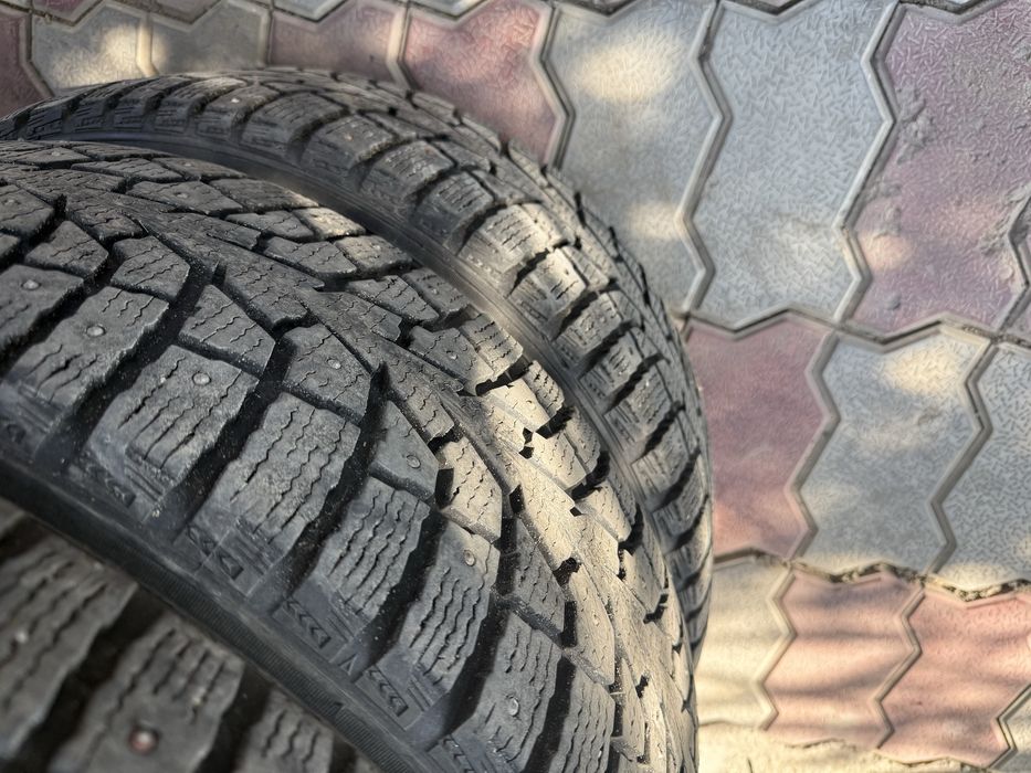 Продам резины maxxis r18