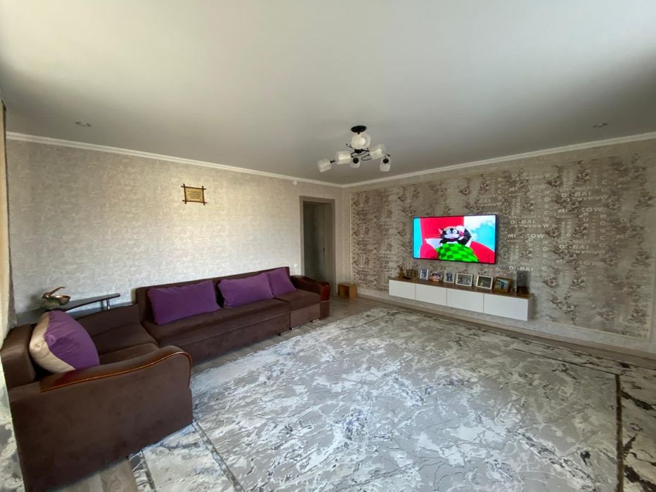 Продам дом в центре Бишкуля