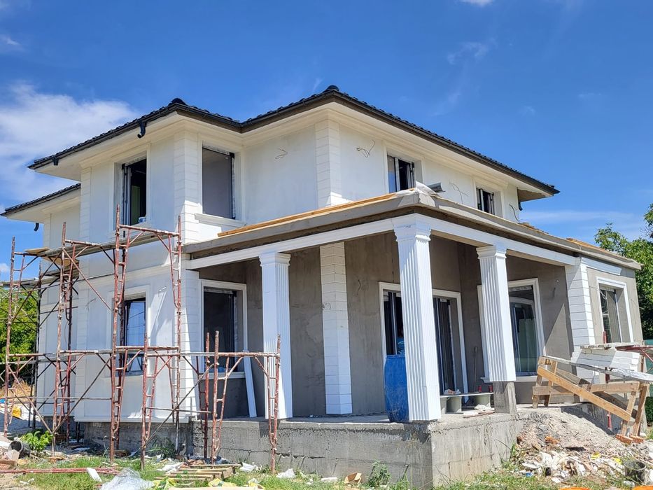Lucrări de construcții / Fațade/finisaje interioare/exterioare
