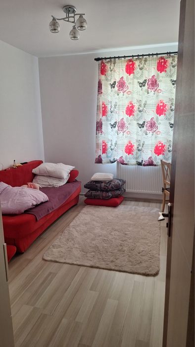 Vand apartament 3 camere