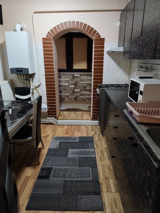 Apartament de închiriat cu 2 camere zona Dacia, Iasi