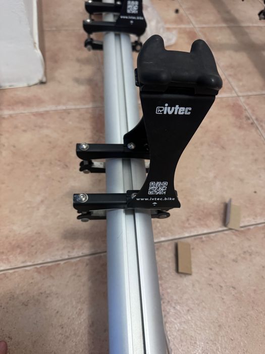 Ivtec WideGrip – 2br. автомобилен багажник за велосипеди
