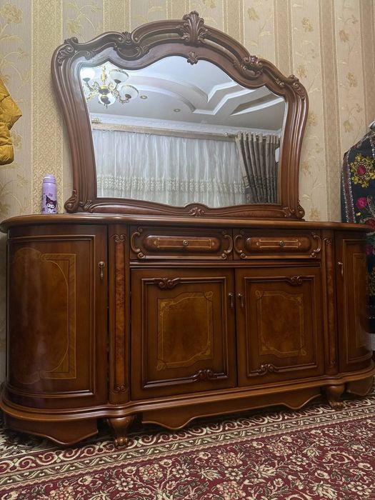 Mebel sotiladi srochni