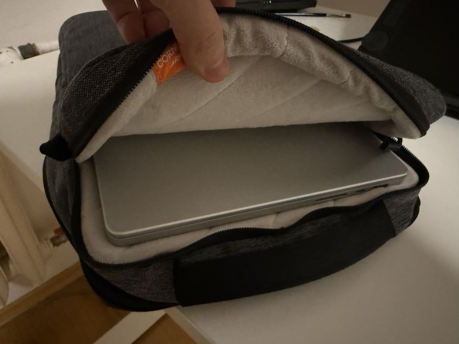 Macbook Pro M4 Pro + Чанта и Застраховка