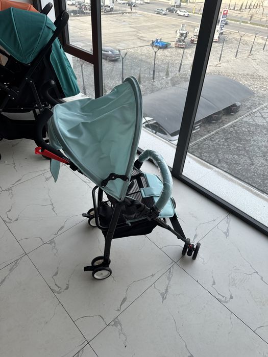 Коляска летняя, легкая удобная