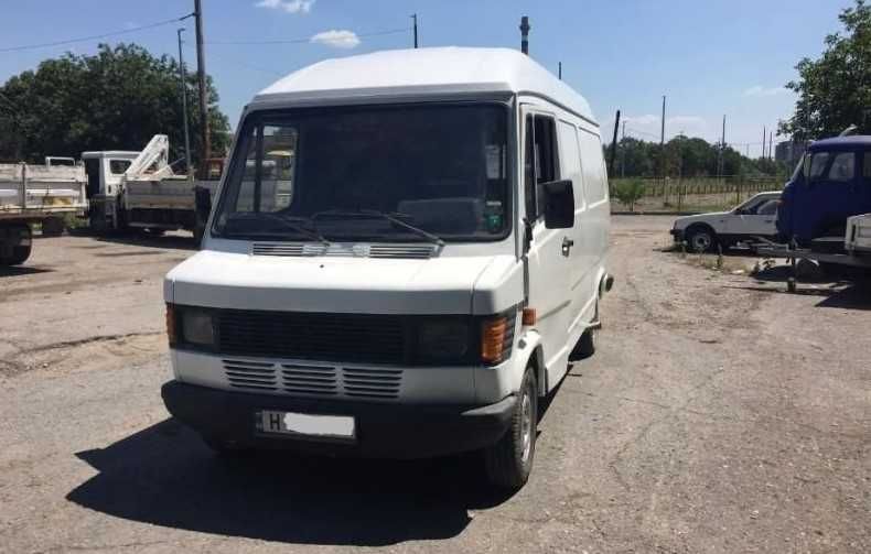 Mercedes-Benz 207 D Товаропътнически