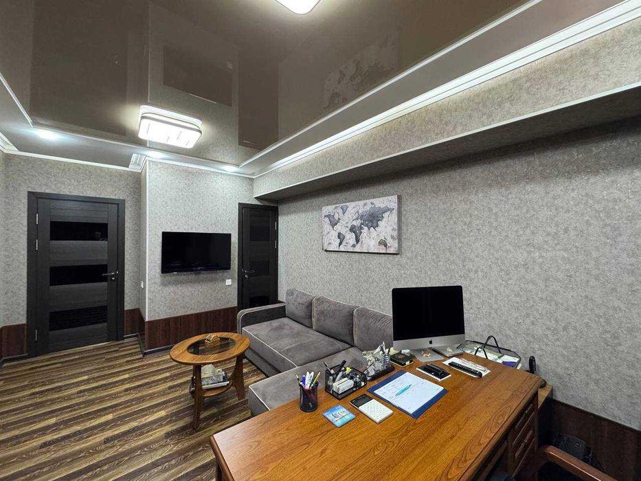 Продается Офис 101 м2, 1 этаж, Алайский, м. А.Кадыри (87648)