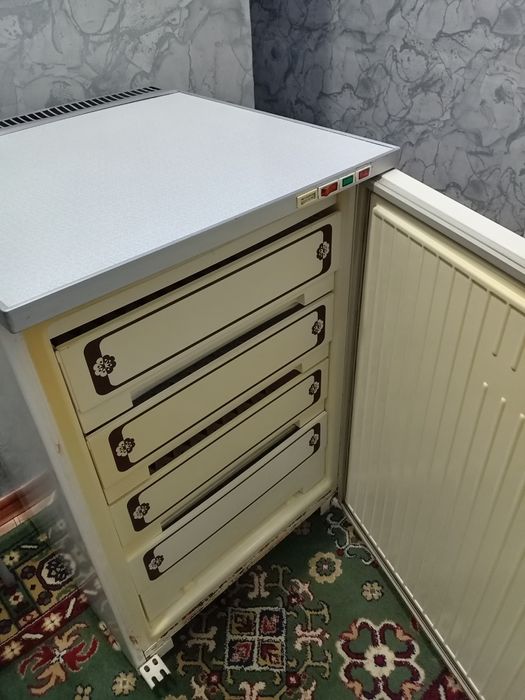 Продам морозильную камеру