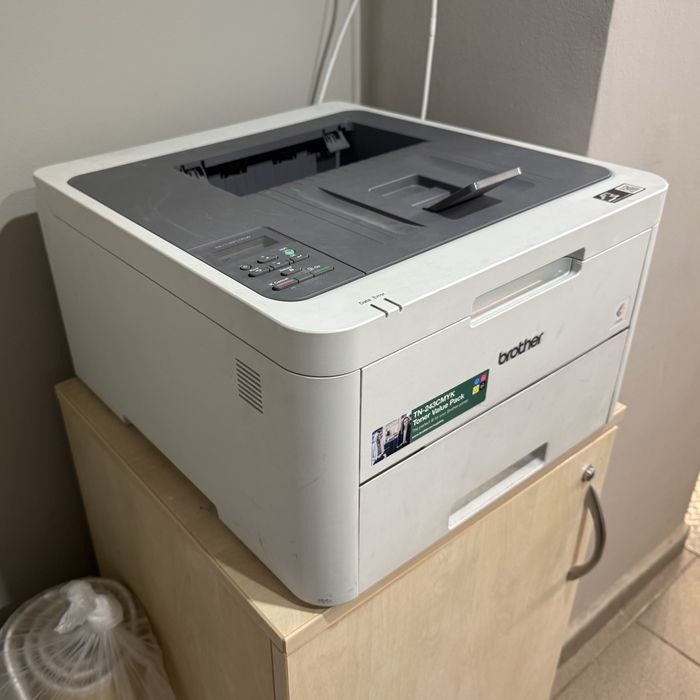Цветен лазерен принтер Brother HL-L3210CW