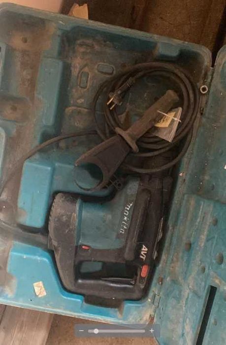 Rotopercutor Makita 4011C unul nou si unul folosit