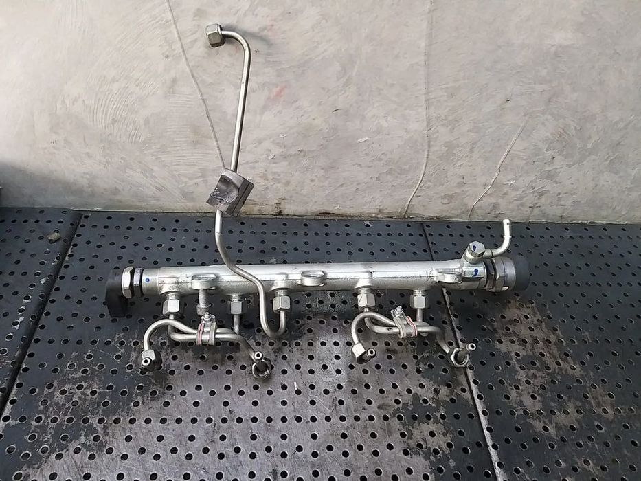 Rampa injectoare 2.0 d bmw seria 3 e90 0445214030 7787164