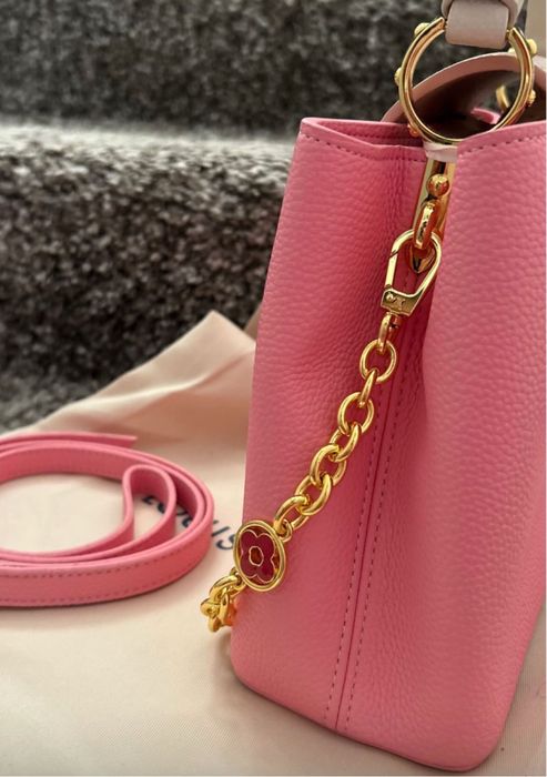 Geanta Louis Vuitton Capucines piele naturala pe comanda