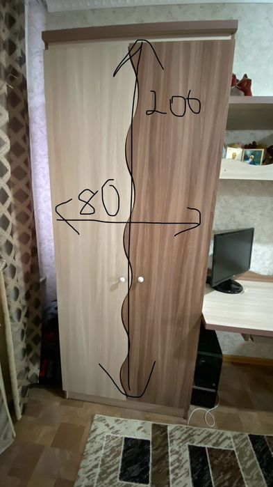 Продам стенку в комнату