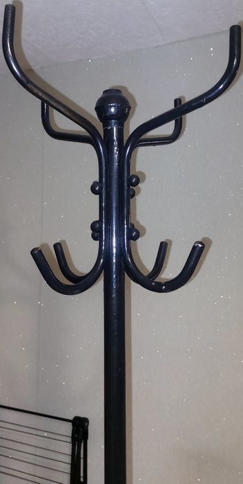 Вешалка напольная крепкая