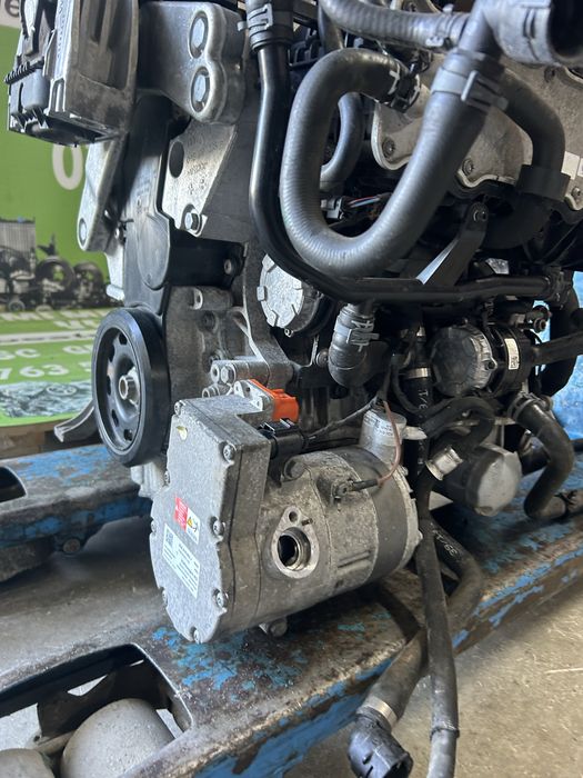 Motor , rampă injectoare, turbină, galerie admisie Audi A3 8Y 1.4 tsi