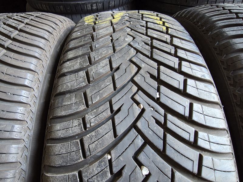 205/55/19 PIRELLI 4БР
