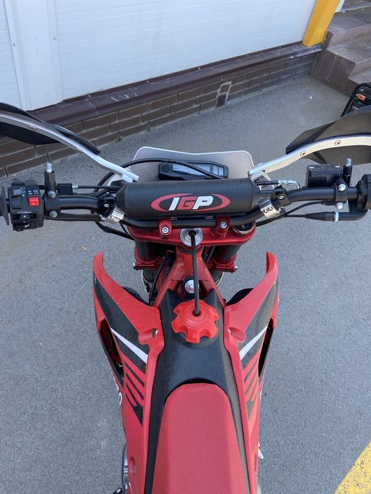 Продам эндуро Bekmoto 300cc (Пробег всего 162 км!)