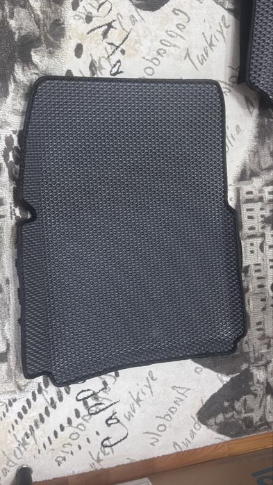 Продам коврики в салон эва