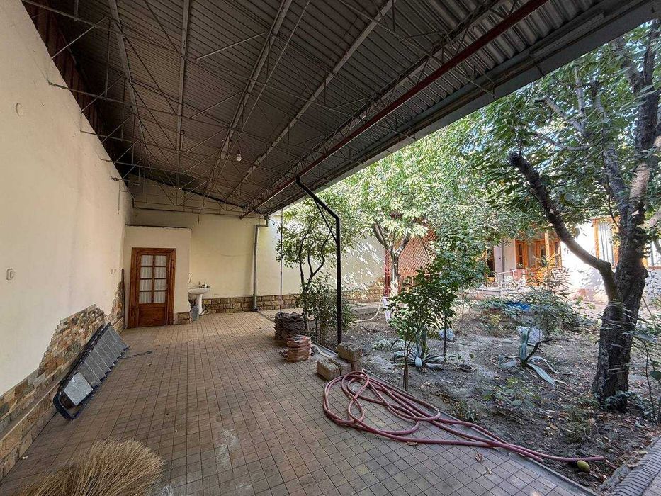 Продаётся дом. В Центре города