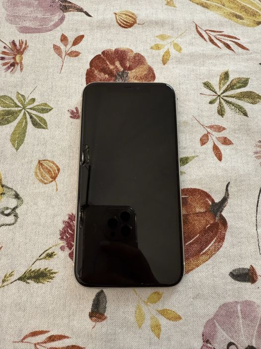 Iphone 11,  de 128 gb, 74% baterie