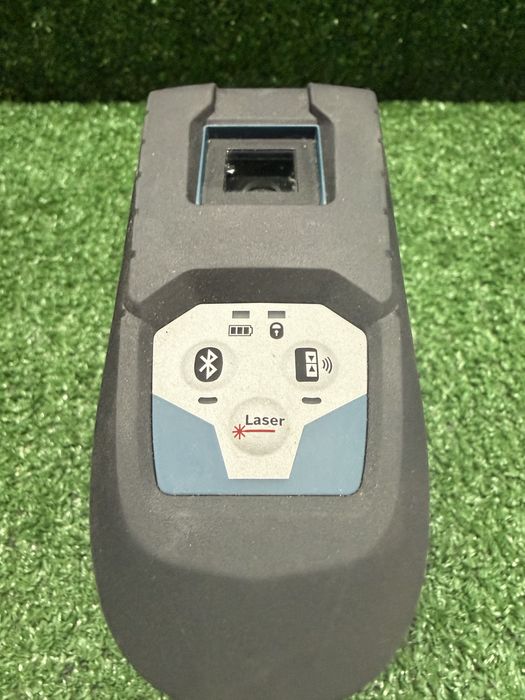 Линеен лазерен нивелир Bosch GCL 2-50 C