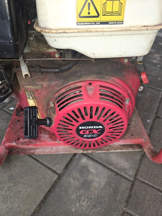 Vand generator curent trifazat 7.5 kw    Motor Honda